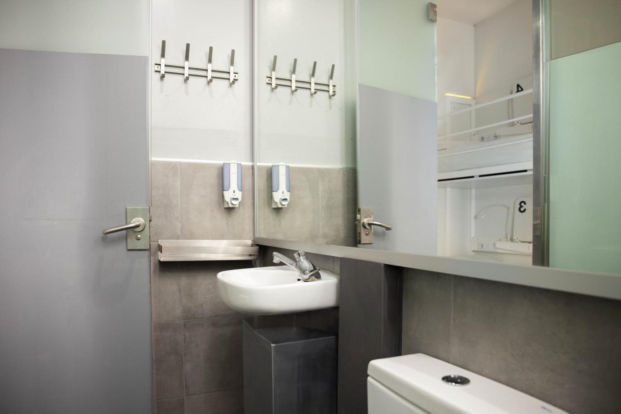 Urbany Hostel Bcn Go! Barcelona Buitenkant foto
